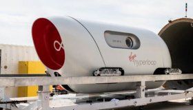 Virgin Hyperloop впервые испытала скоростную систему с пассажирами на борту